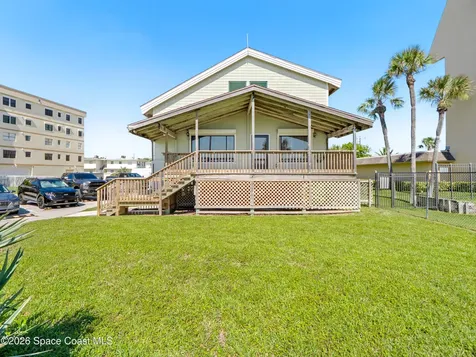 558 Harrison Avenue Cape Canaveral FL 32920