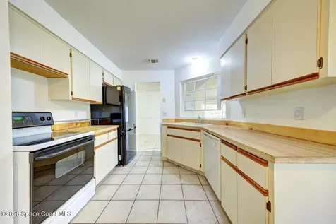 1085 Celle Avenue NW Palm Bay FL 32907