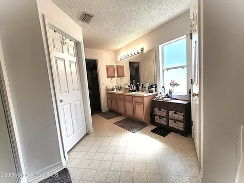 622 SW Weaver Road SW Palm Bay FL 32908