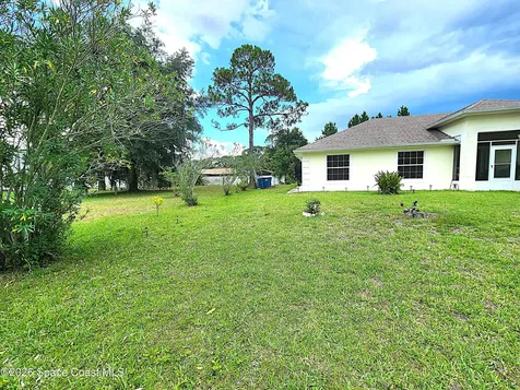 622 SW Weaver Road SW Palm Bay FL 32908