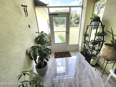 622 SW Weaver Road SW Palm Bay FL 32908