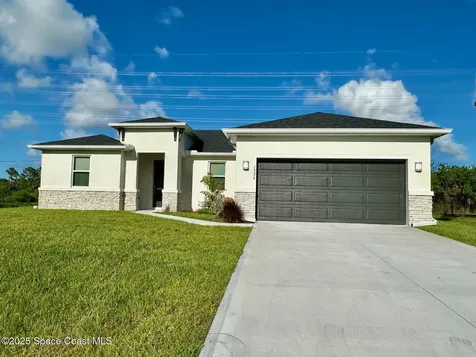 1326 Seeley Circle NW Palm Bay FL 32907