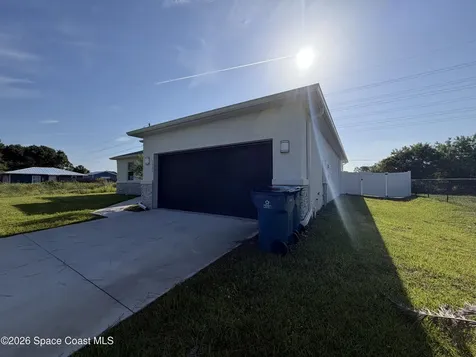 1326 Seeley Circle NW Palm Bay FL 32907
