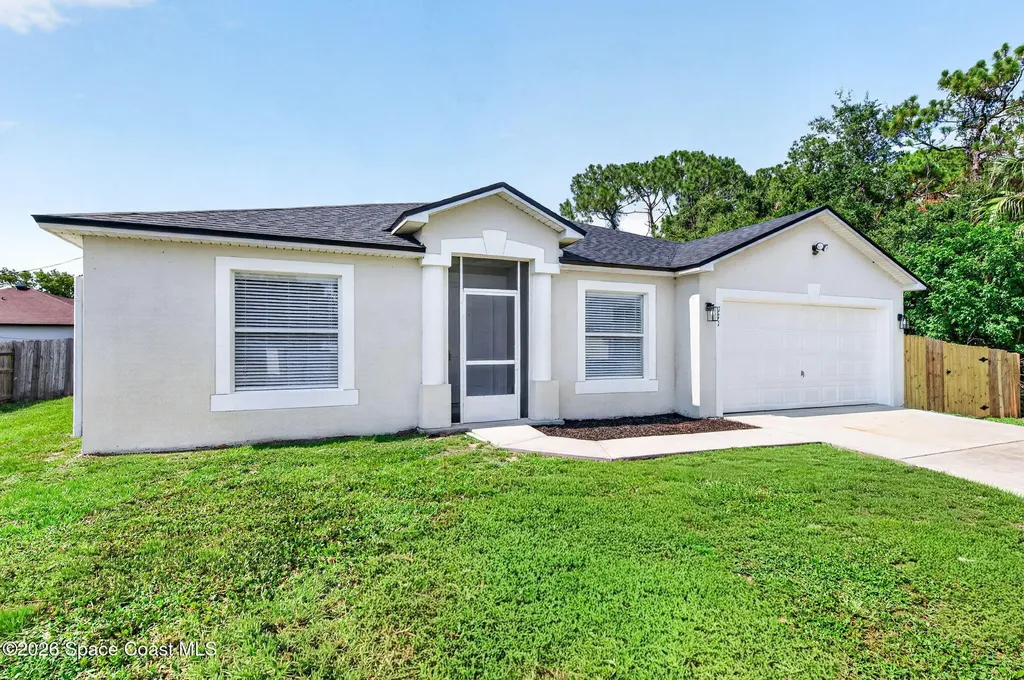 711 Avalon Street SE Palm Bay FL 32909