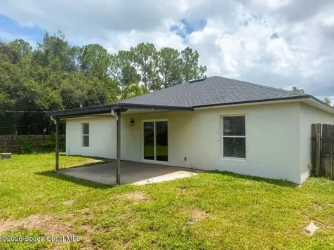 711 Avalon Street SE Palm Bay FL 32909