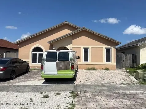 7535 W 34th Lane Hialeah FL 33018