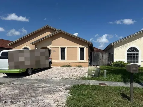 7535 W 34th Lane Hialeah FL 33018