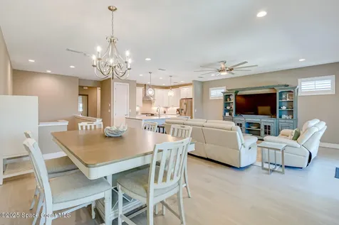 219 6th Avenue Indialantic FL 32903
