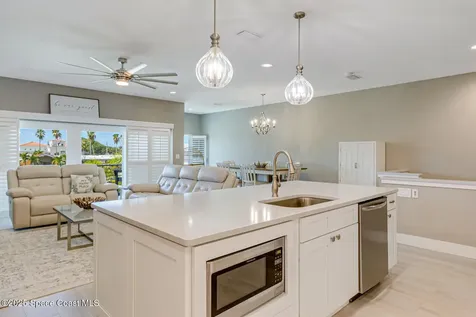219 6th Avenue Indialantic FL 32903