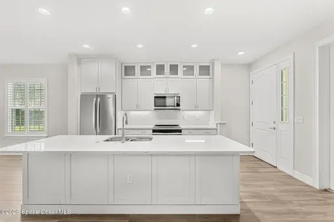 1011 Steven Patrick Avenue Indian Harbour Beach FL 32937