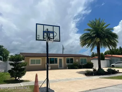 9535 SW 46th Terrace Miami FL 33165
