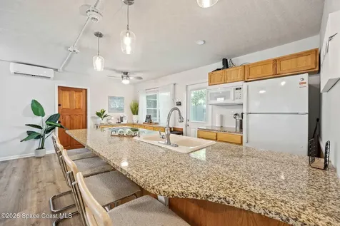 105 NE 3rd Street Satellite Beach FL 32937