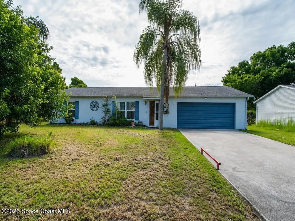 689 Caballero Avenue SE Palm Bay FL 32909