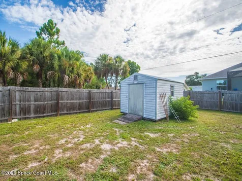 689 Caballero Avenue SE Palm Bay FL 32909
