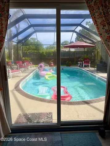 913 Dupont Street NE Palm Bay FL 32907