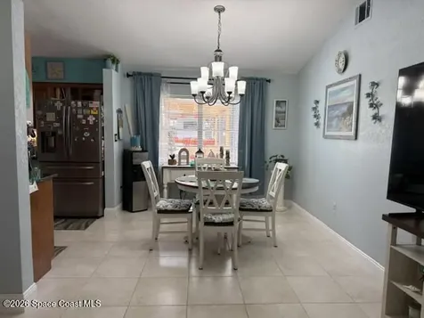 913 Dupont Street NE Palm Bay FL 32907