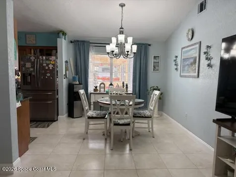 913 Dupont Street NE Palm Bay FL 32907