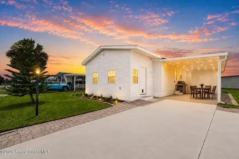 948 Cashew Circle Barefoot Bay FL 32976