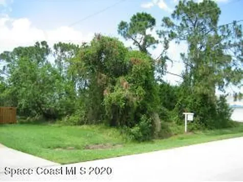 1091 Cordova Street SE Palm Bay FL 32909
