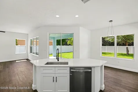 2030 Bridgeport Circle Rockledge FL 32955