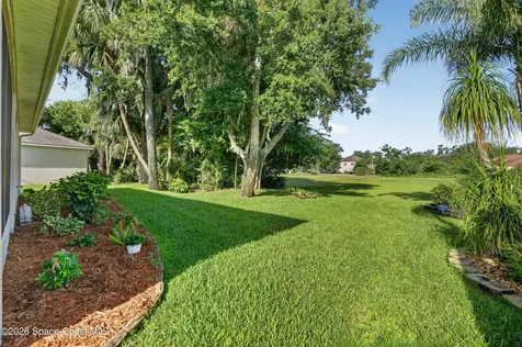 560 Greenleaf Lane Titusville FL 32780