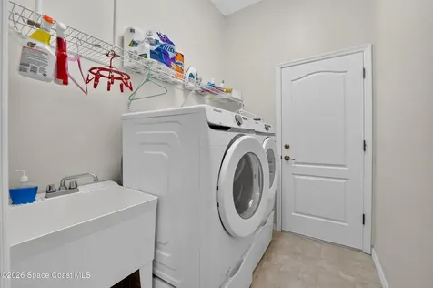 560 Greenleaf Lane Titusville FL 32780