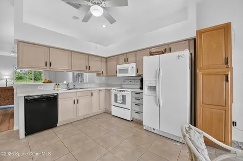 560 Greenleaf Lane Titusville FL 32780