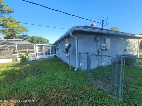 782 Simon Street SE Palm Bay FL 32909