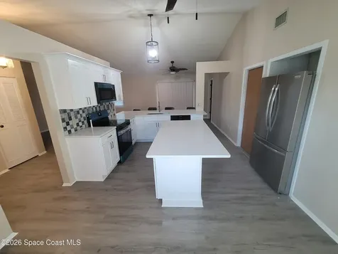 782 Simon Street SE Palm Bay FL 32909