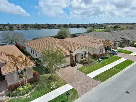 1804 Berkshire Circle SW Vero Beach FL 32968