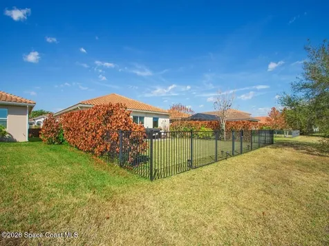 1804 Berkshire Circle SW Vero Beach FL 32968