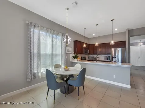 1804 Berkshire Circle SW Vero Beach FL 32968
