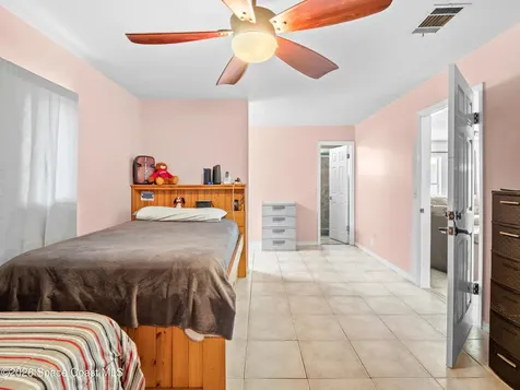 674 Antigua Street NE Palm Bay FL 32907