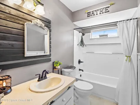 674 Antigua Street NE Palm Bay FL 32907