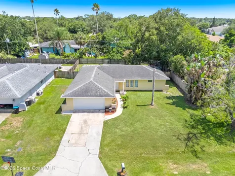 674 Antigua Street NE Palm Bay FL 32907
