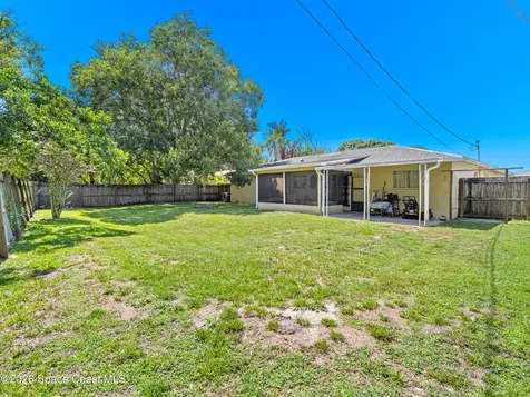 674 Antigua Street NE Palm Bay FL 32907