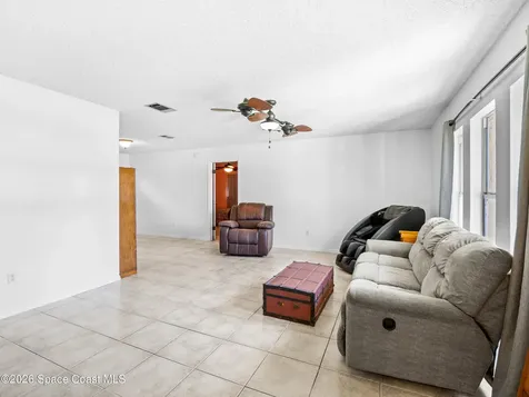 674 Antigua Street NE Palm Bay FL 32907