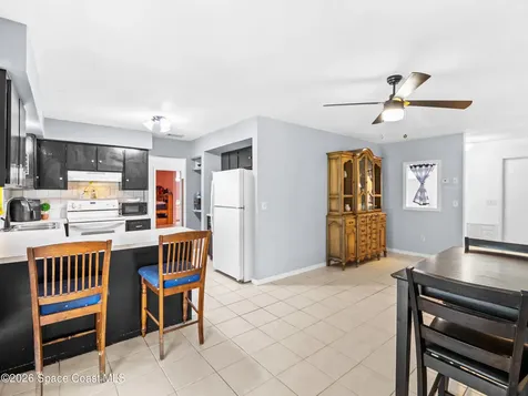 674 Antigua Street NE Palm Bay FL 32907