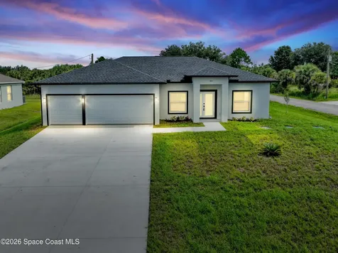 601 Yardley Street SW Palm Bay FL 32908