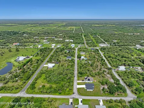 601 Yardley Street SW Palm Bay FL 32908