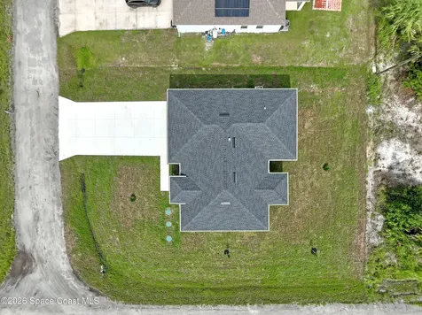 601 Yardley Street SW Palm Bay FL 32908