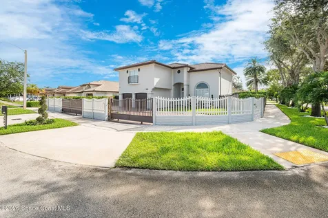 1385 SW 143rd Court Miami FL 33181