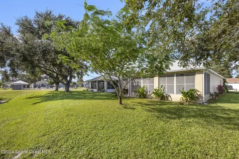 1515 Vista Lake Circle Melbourne FL 32904