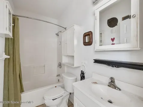 6055 7th Place Vero Beach FL 32968