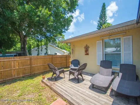 6055 7th Place Vero Beach FL 32968