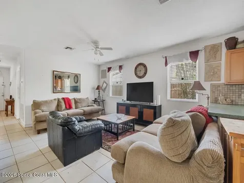 6055 7th Place Vero Beach FL 32968
