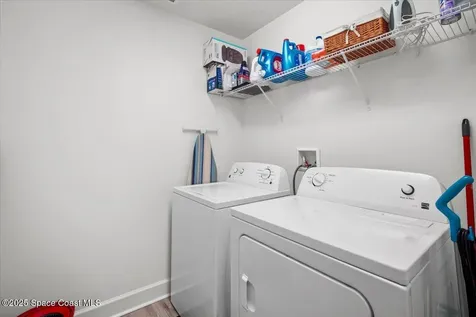 527 Glaspell Circle SE Palm Bay FL 32909