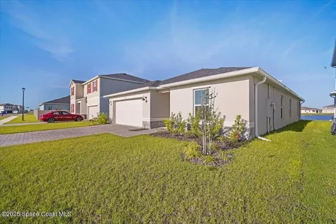 527 Glaspell Circle SE Palm Bay FL 32909