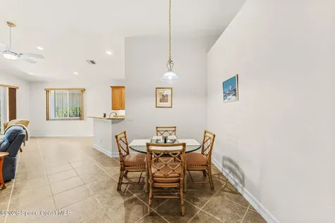6223 Dorchester Way Vero Beach FL 32966
