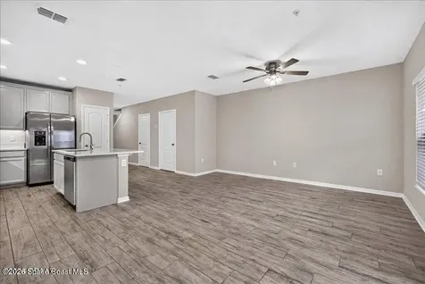 324 Rustic Loop Sanford FL 32771